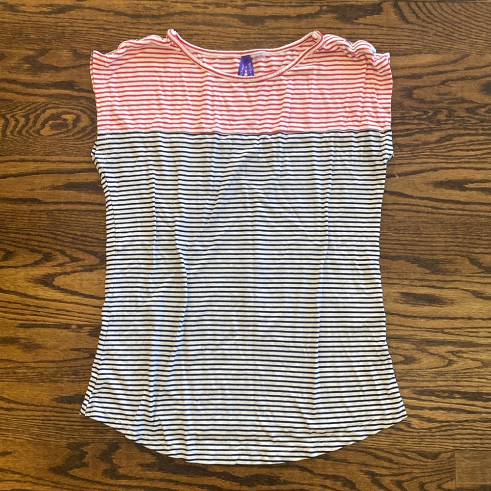 Seraphine Maternity/Nursing Short Sleeve Striped Top, Size 4